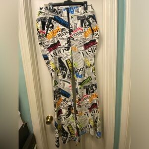 ENC Bold Graphic Newspaper Print Wide-Leg Pants